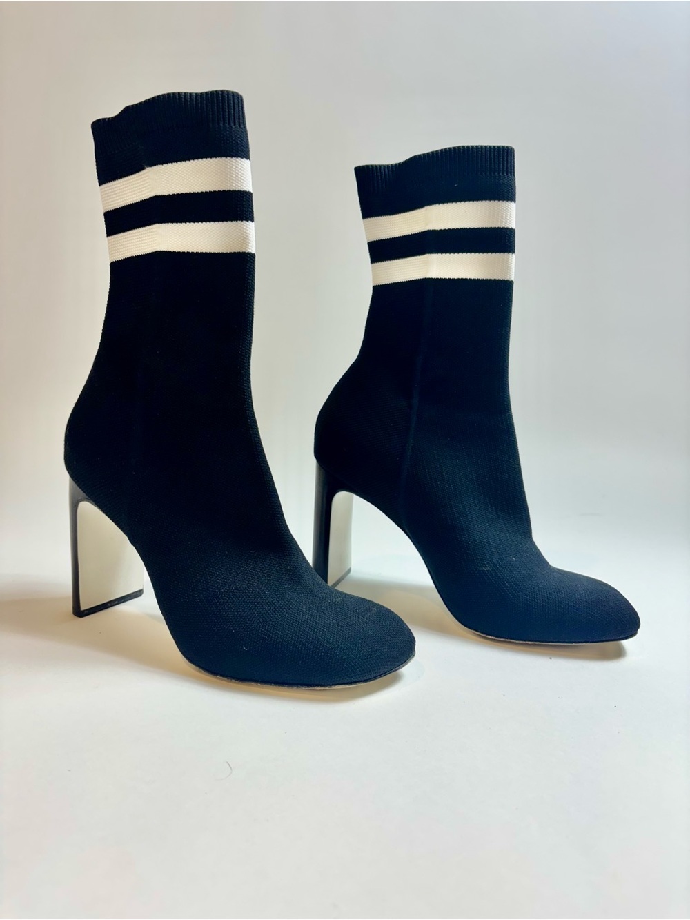 Rag & Bone Ellis Sock Knit Ankle Boots Black with White striped pattern Size 35
